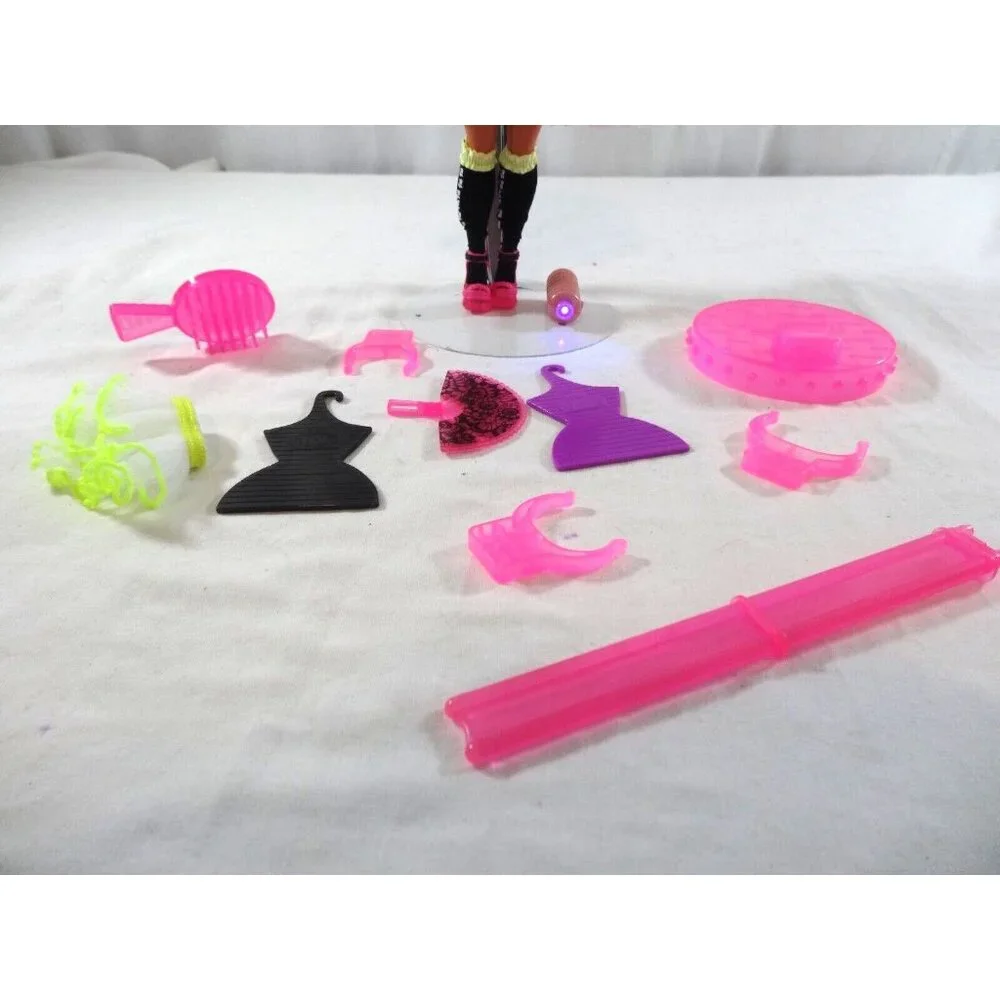 MGA LOL Surprise! OMG Dance Dance Dance Miss Royale Doll Purple Hair W/ Outfit a
